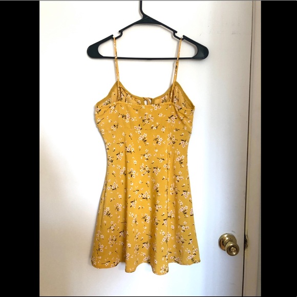 Yellow floral sundress - Picture 2 of 3